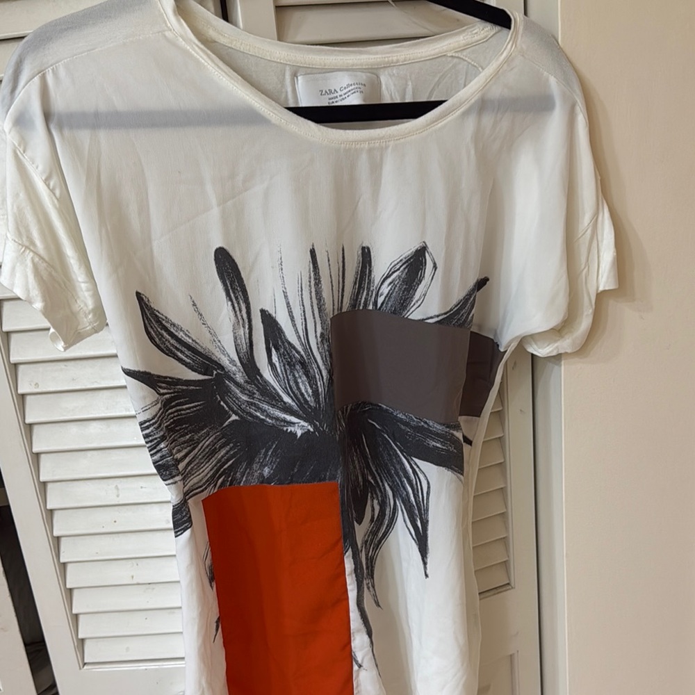 Zara Women's White Graphic Top